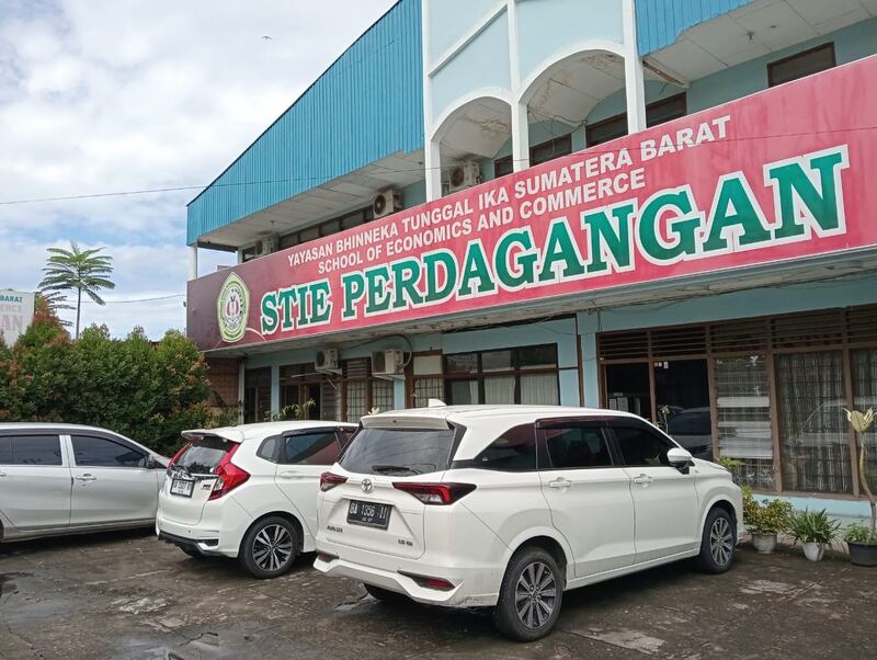 jurusan STIE PERDAGANGAN PADANG kelas karyawan